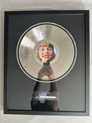 Angèle brol disque de - –, –
