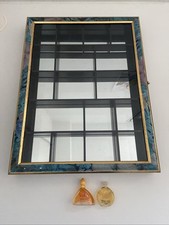 Vitrine en bois et verre pour
