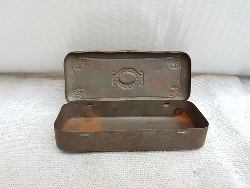1930s vintage ancien relief - ancien, en