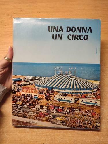 Una donna circo - donna, un
