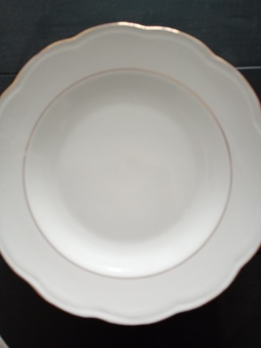 Assiettes porcelaine blanche - 6,