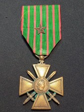 S4/09/25 (REF27904) Military Medal Croi de Guerre 1914 1918 French MEDAL