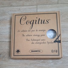 COGITUS : Le solitaire des