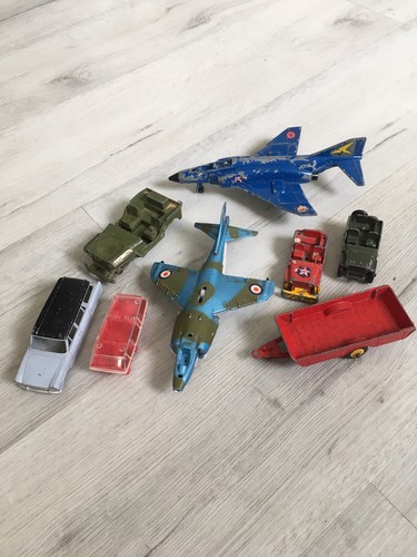 Lot anciens voitures avions - ,