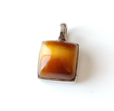Pendentif en Oeil de Tigre et