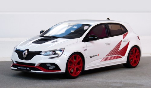 Ottomobile renault - 1/18,