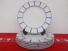 12 BASQUE BLUE AND RED PORCELAIN FLAT PLATES 26 CM