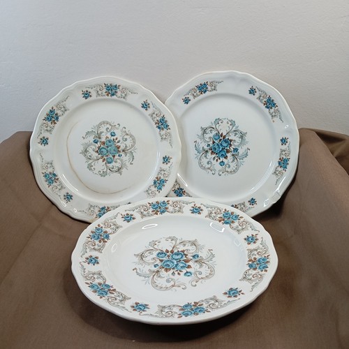 Lot assiettes 1 - assiettes,