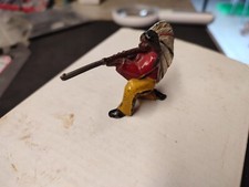 Indien  a genoux , plomb