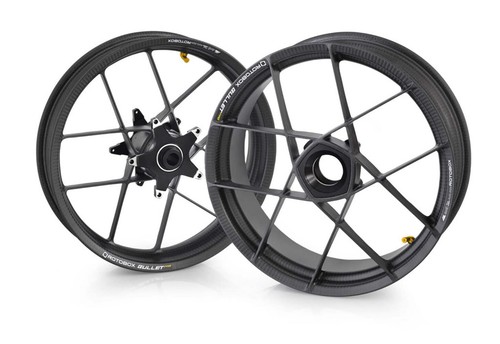 Roue carbone lustré - roue,