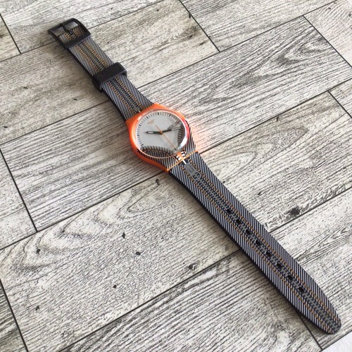 Swatch follow go701 - up,