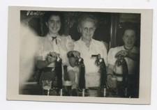 Vintage Original Photo Snapshot 3 Women Beer Pump Bar Coffee - SA465