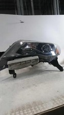 Used Left Headlight Assembly fits: 2017 Nissan Pathfinder halogen Left Grade B