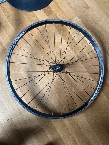 Roue vélo avant - avant,, mach1