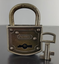 Cadenas  ancien  vintage  avec