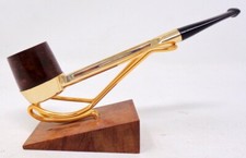 Belle pipe avec foyer en