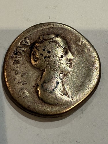 Sesterce faustine bronze - de,