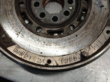 21211223711 volant moteur BMW