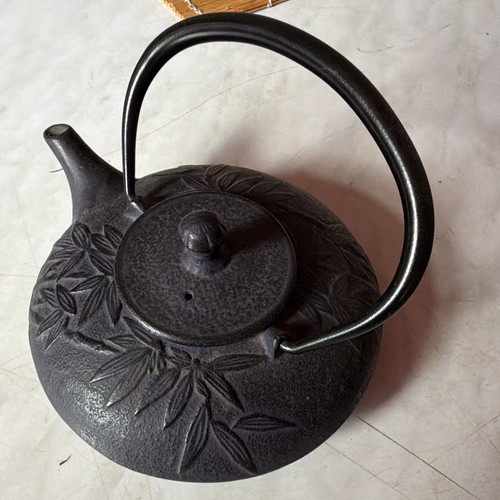 Théière fonte grise - grise, motif