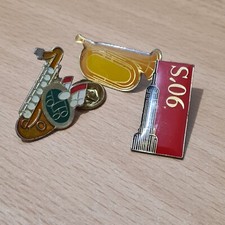 (B7) lots de 3 pin's pins enamel musique vintage saxophone trompette 90's