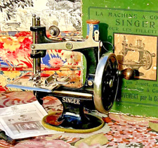 OLD SINGER SEWING MACHINE for GIRLS IN BOX AND INSTRUCTIONS 1930