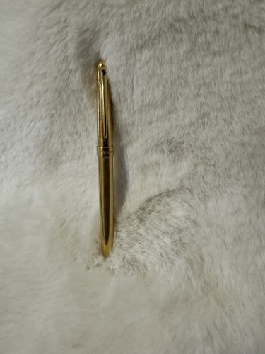 Yves saint laurent stylo - saint,