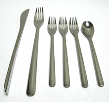 WMF TAIKA couverts 18/10  1 couteau  4 fourchettes à gâteau et table 1 cuillère