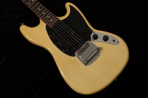Fender 1978 mustang 56kg - 1978,