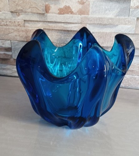 Ancienne coupe vase bleu - /,