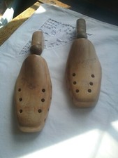 Bottes embauchoirs bois