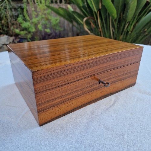Boîte coffret à - /, cigares