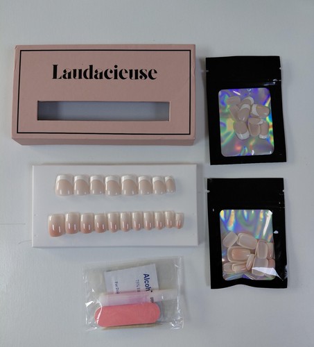 Laudacieuse kit faux - kit, de