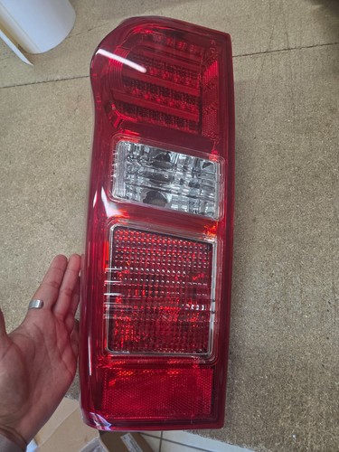 Feu arrière gauche led - arrière, isuzu