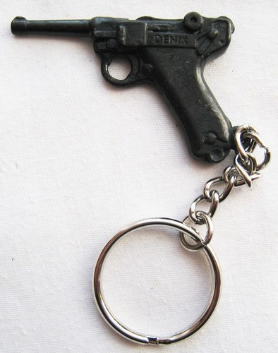 Porte cle motif luger - 08,