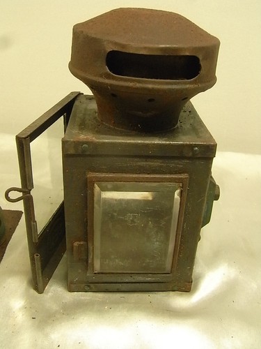 Antique oil lamp - 🇫🇷,