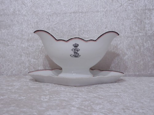 Antique régiment saucière - antique,