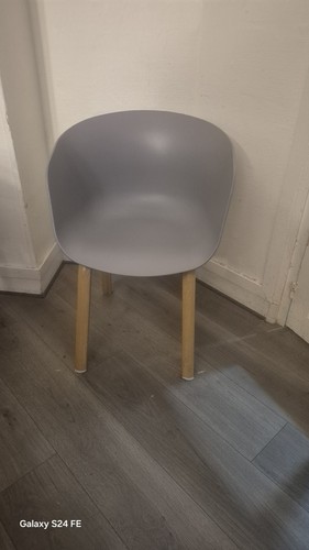 Chaises coque plastique - 04,