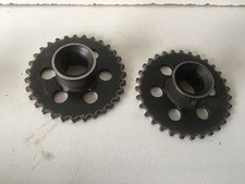 UNE PAIRE DE PIGNON BALANCIER