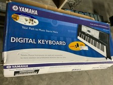 Yamaha Electronic Keyboard YPT-200 with LCD Display