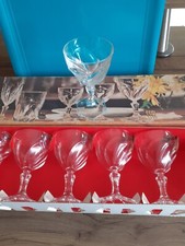 6 verres a vin blanc en