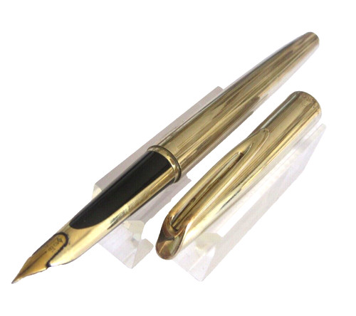 Magnifique stylo plume - stylo, plaque