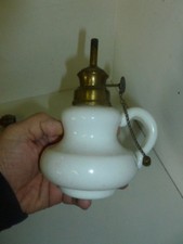 JOLIE PETITE LAMPE EN OPALINE