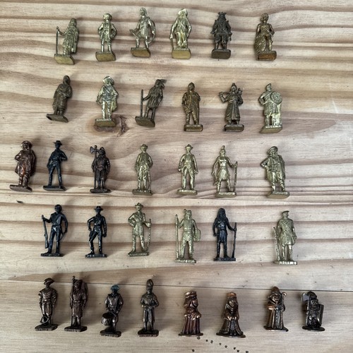 Kinder metal lot - 33,