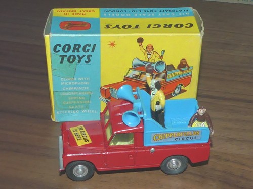 Corgi toys land rover parade - rover,