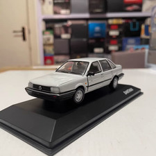 1:43 Volkswagen VW SANTANA B2