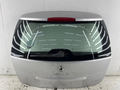 Malle hayon arriere renault - malle/hayon,