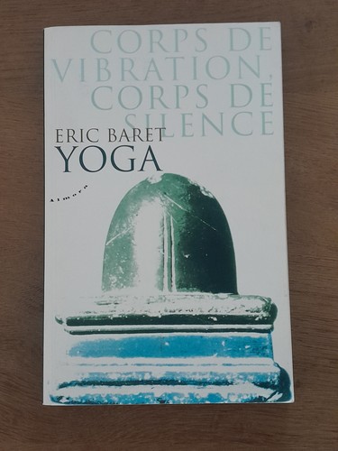 Yoga corps de - yoga, vibration
