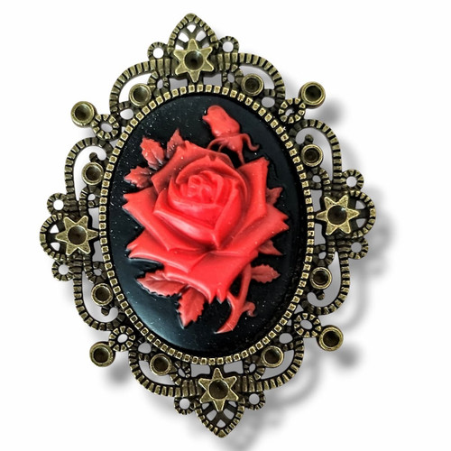 Broche camée rose rouge