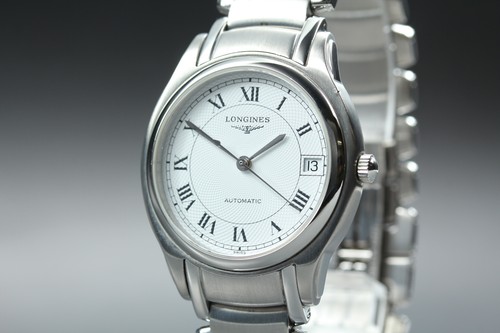 Presque comme neuve montre - [presque, neuve]