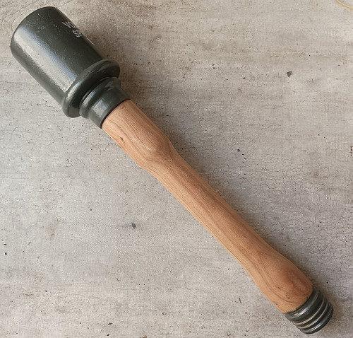 Presse purée allemand bois - en,